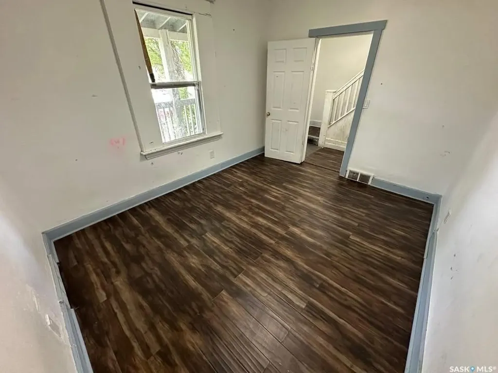 2109 20th Street Saskatoon SK S7M 1A7