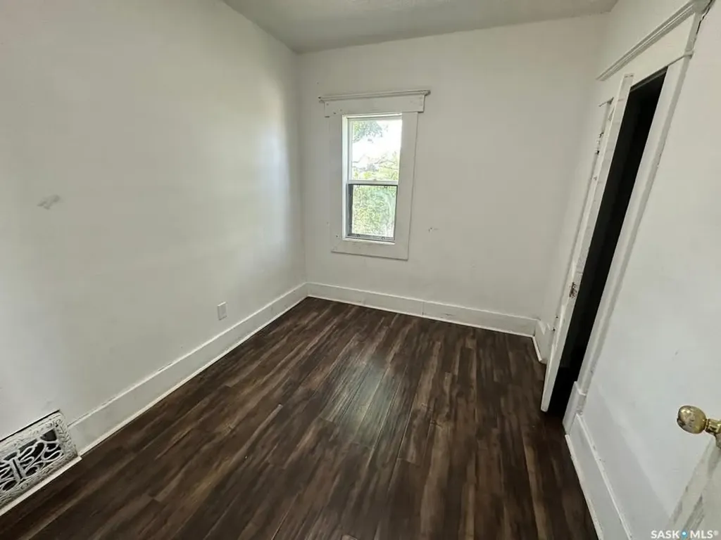 2109 20th Street Saskatoon SK S7M 1A7