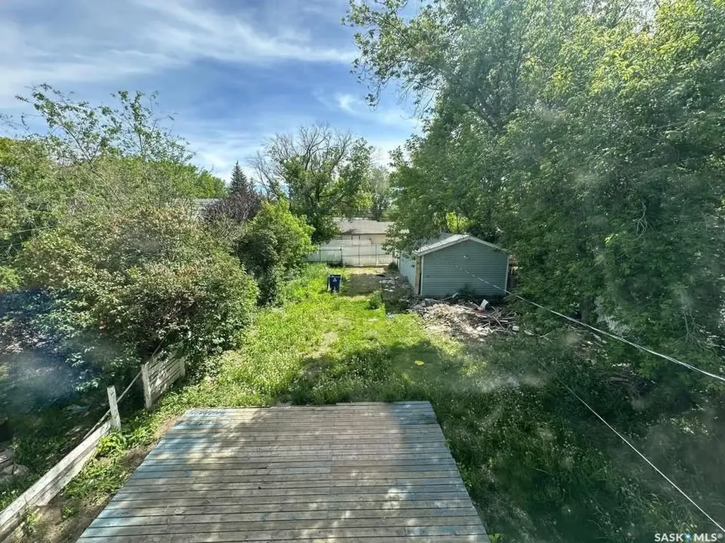 2109 20th Street Saskatoon SK S7M 1A7