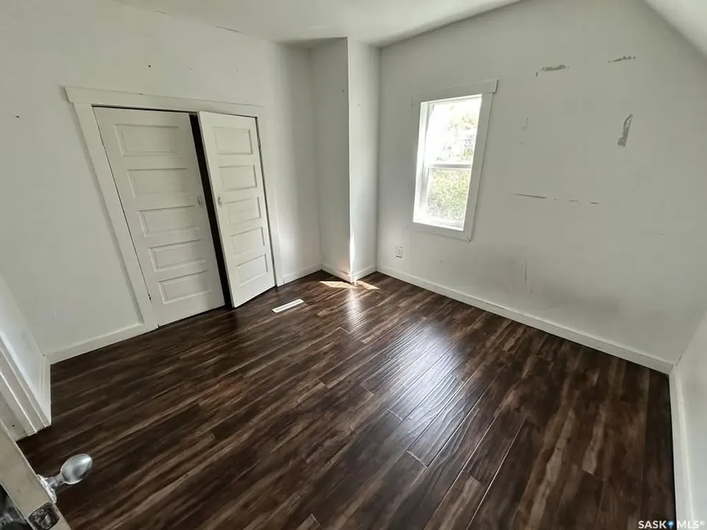 2109 20th Street Saskatoon SK S7M 1A7