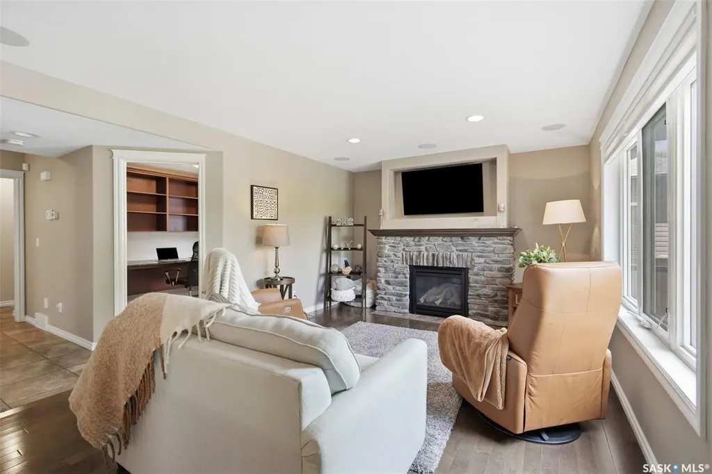 310 Borlase Cove Saskatoon SK S7T 0B7