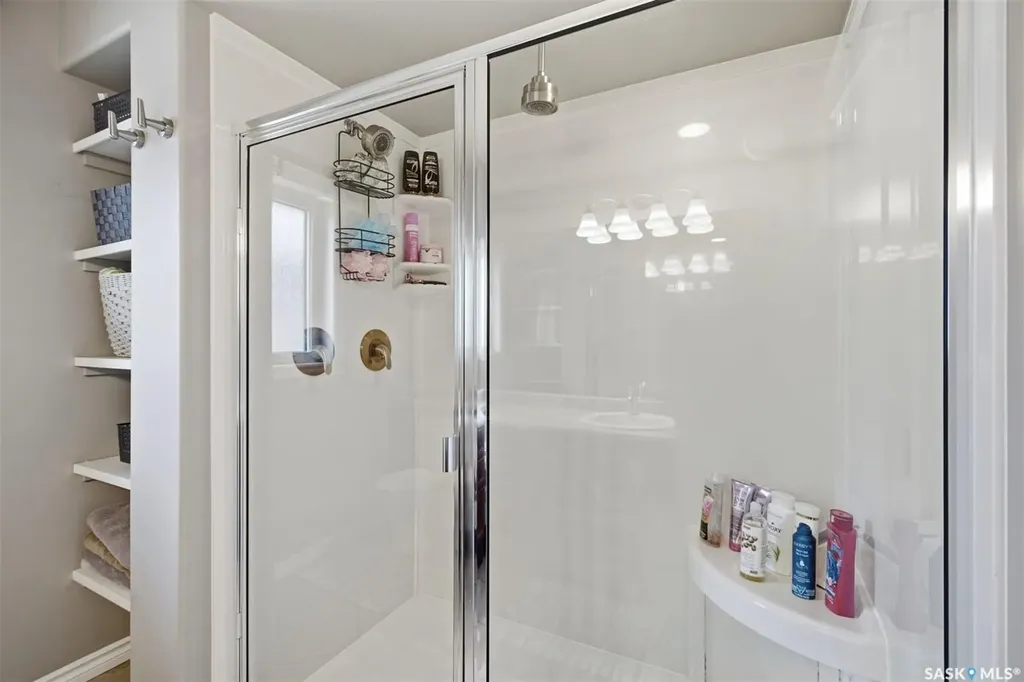 310 Borlase Cove Saskatoon SK S7T 0B7