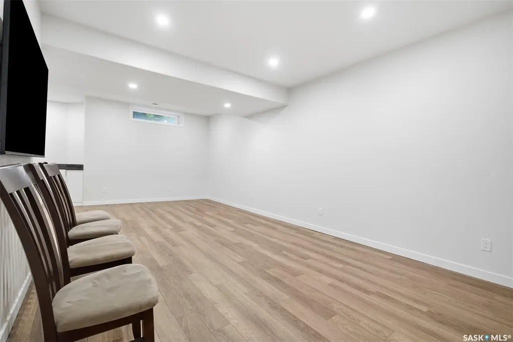 310 Borlase Cove Saskatoon SK S7T 0B7