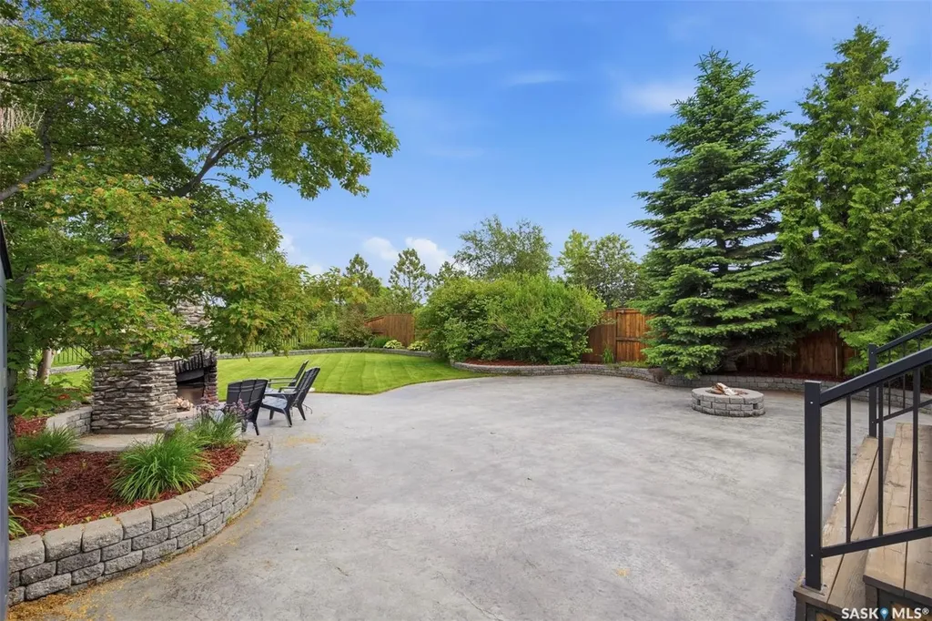 310 Borlase Cove Saskatoon SK S7T 0B7