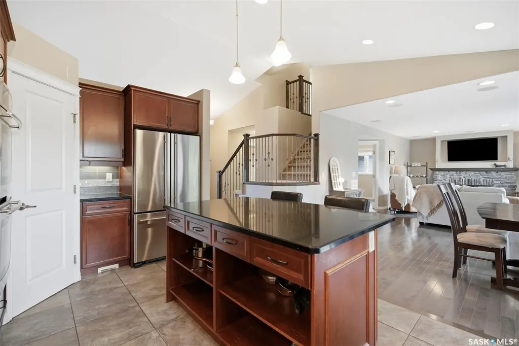 310 Borlase Cove Saskatoon SK S7T 0B7