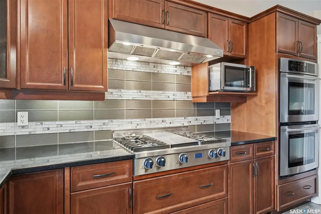 310 Borlase Cove Saskatoon SK S7T 0B7