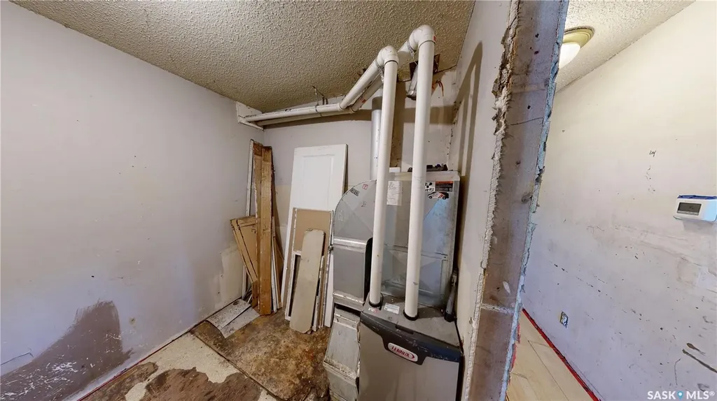 1633 Retallack Street Regina SK S4T 2J6
