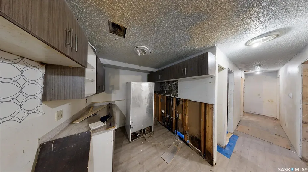 1633 Retallack Street Regina SK S4T 2J6