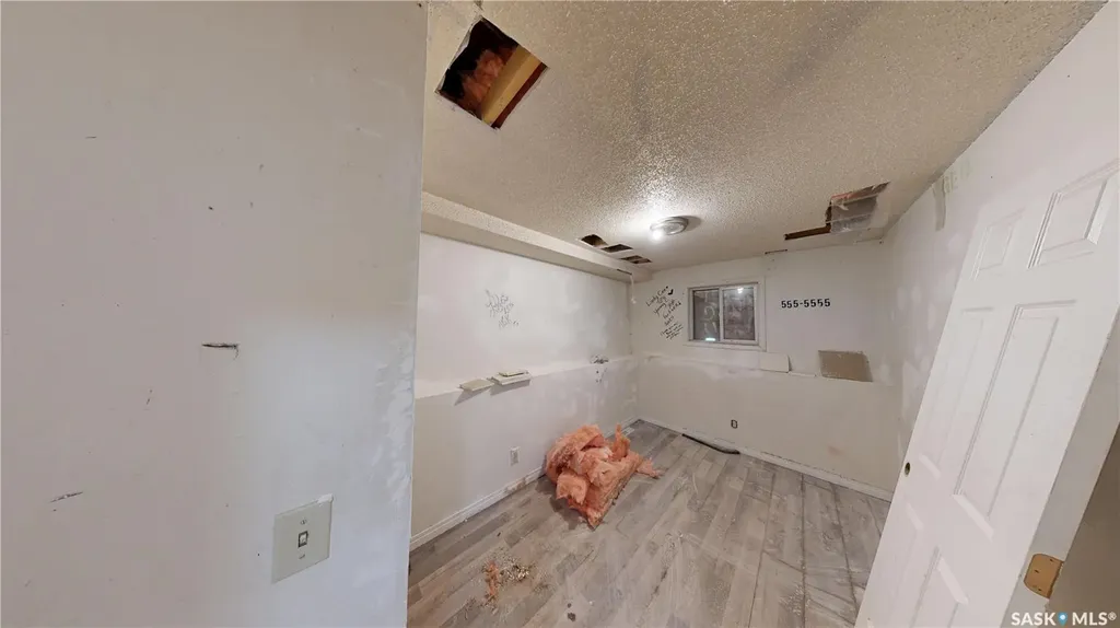 1633 Retallack Street Regina SK S4T 2J6
