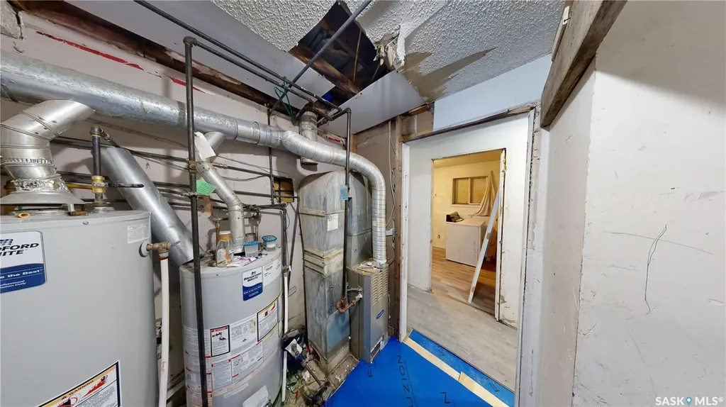 1633 Retallack Street Regina SK S4T 2J6