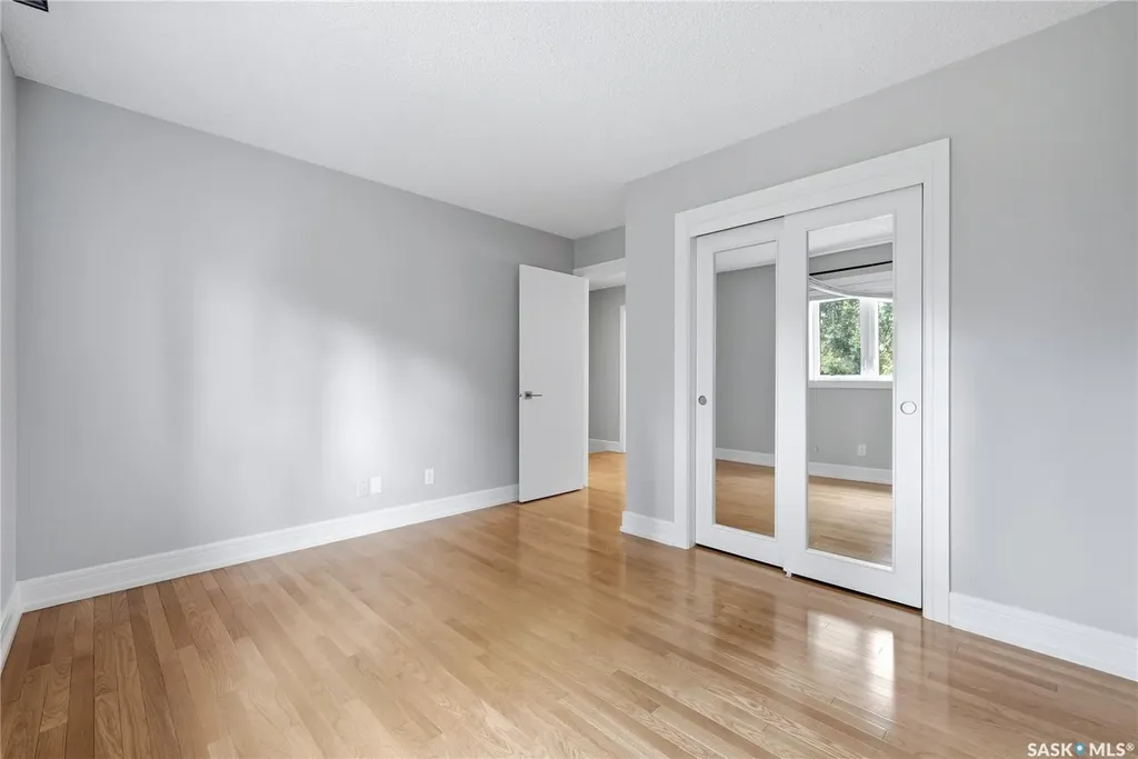 1010 Wascana Highlands Regina SK S4V 2J6