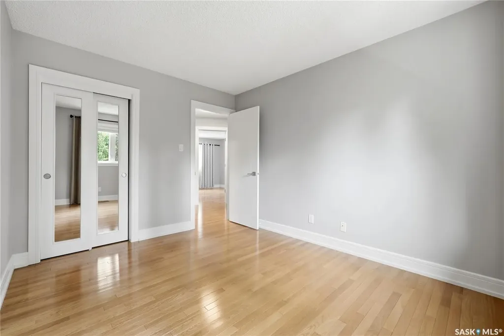 1010 Wascana Highlands Regina SK S4V 2J6