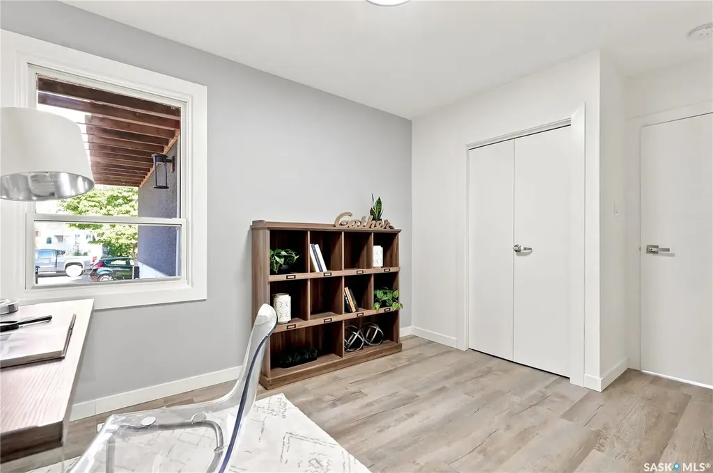 27 Walker Crescent Saskatoon SK S7L 4H7