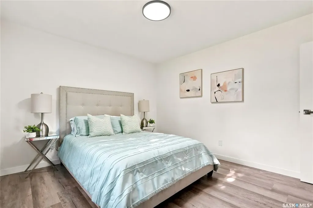 27 Walker Crescent Saskatoon SK S7L 4H7