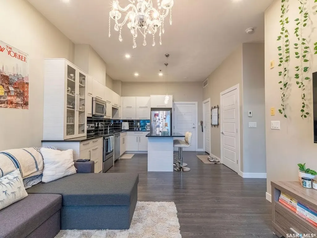 502 Perehudoff Crescent Saskatoon SK S7N 0T6