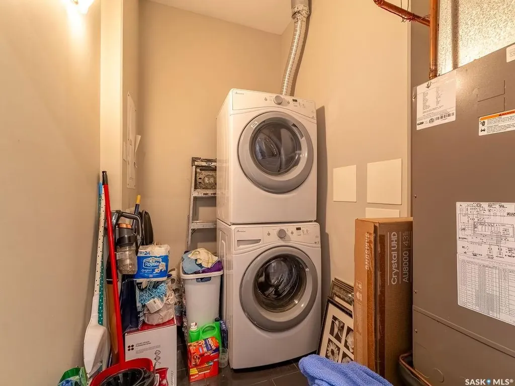 502 Perehudoff Crescent Saskatoon SK S7N 0T6