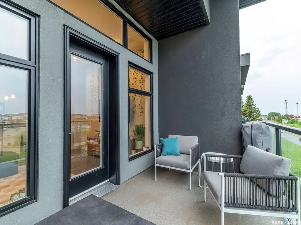 502 Perehudoff Crescent Saskatoon SK S7N 0T6