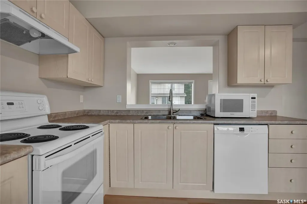 815 Kristjanson Road Saskatoon SK S7S 1M6