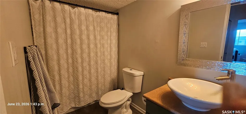 315 Kingsmere Boulevard Saskatoon SK S7J 3R1
