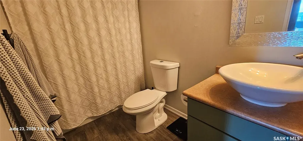 315 Kingsmere Boulevard Saskatoon SK S7J 3R1