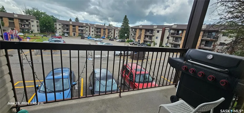 315 Kingsmere Boulevard Saskatoon SK S7J 3R1