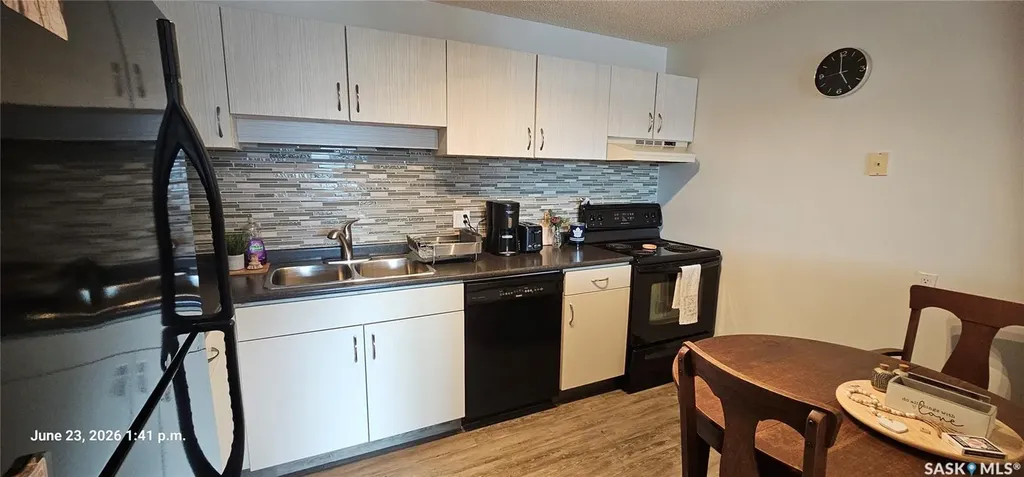 315 Kingsmere Boulevard Saskatoon SK S7J 3R1