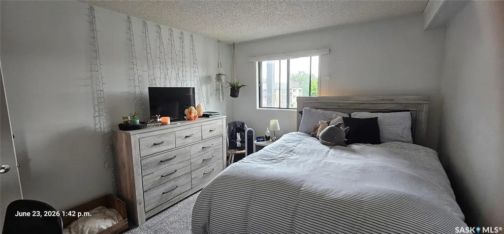 315 Kingsmere Boulevard Saskatoon SK S7J 3R1