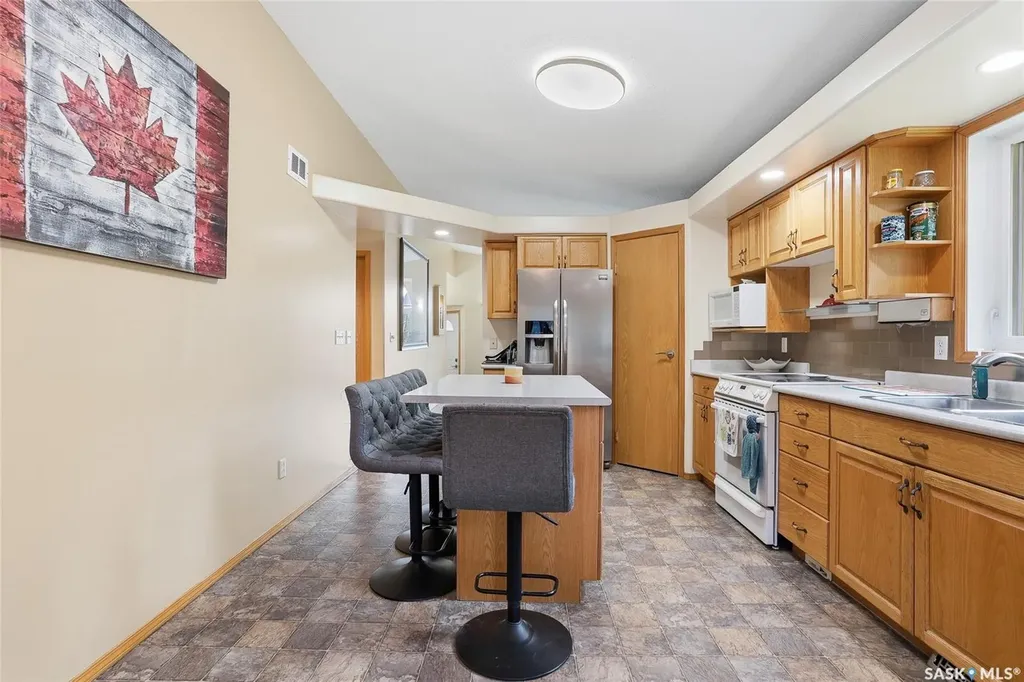 130 Strumm Terrace Saskatoon SK S7M 5V4