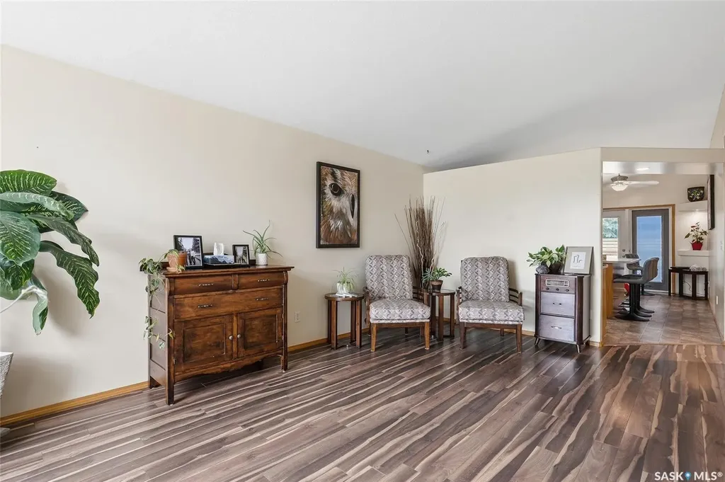 130 Strumm Terrace Saskatoon SK S7M 5V4
