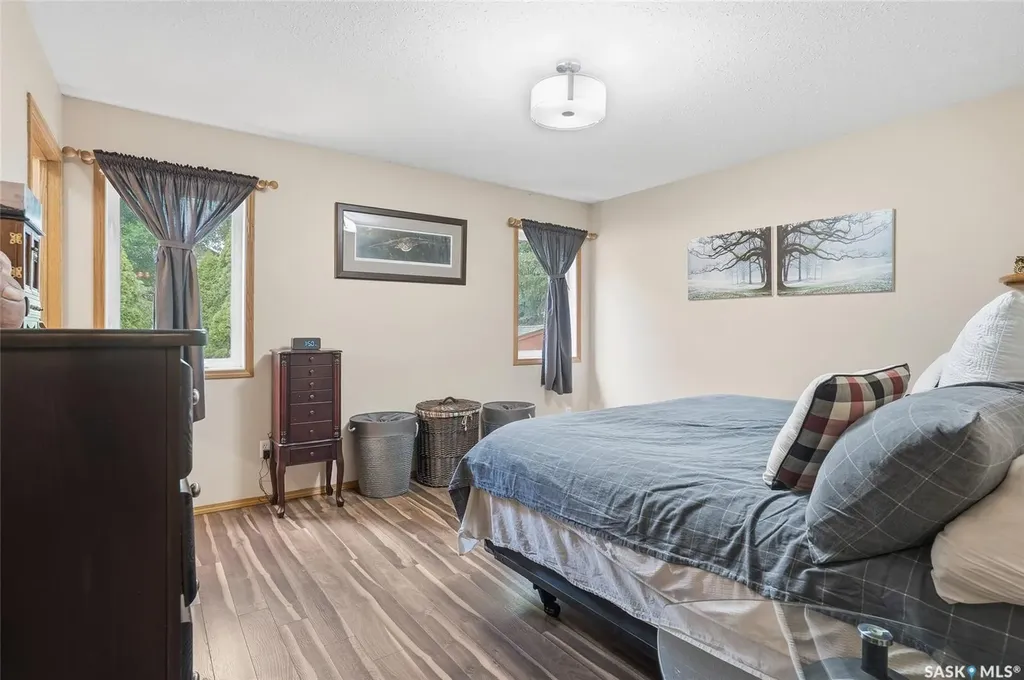 130 Strumm Terrace Saskatoon SK S7M 5V4