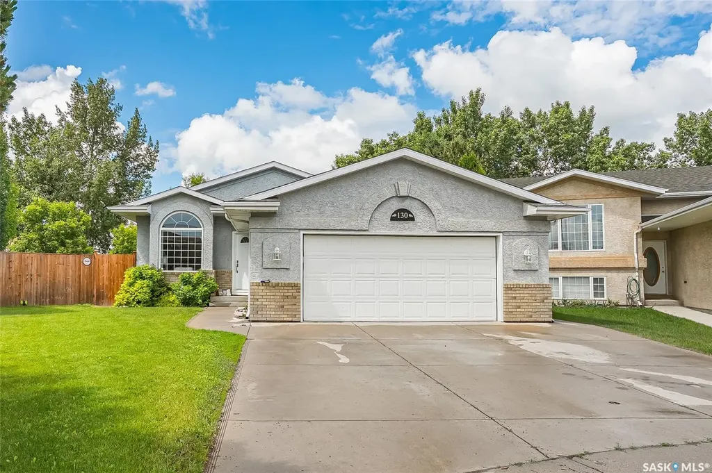 130 Strumm Terrace Saskatoon SK S7M 5V4