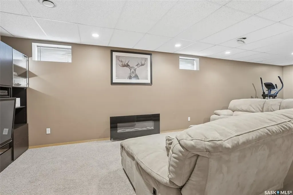 130 Strumm Terrace Saskatoon SK S7M 5V4