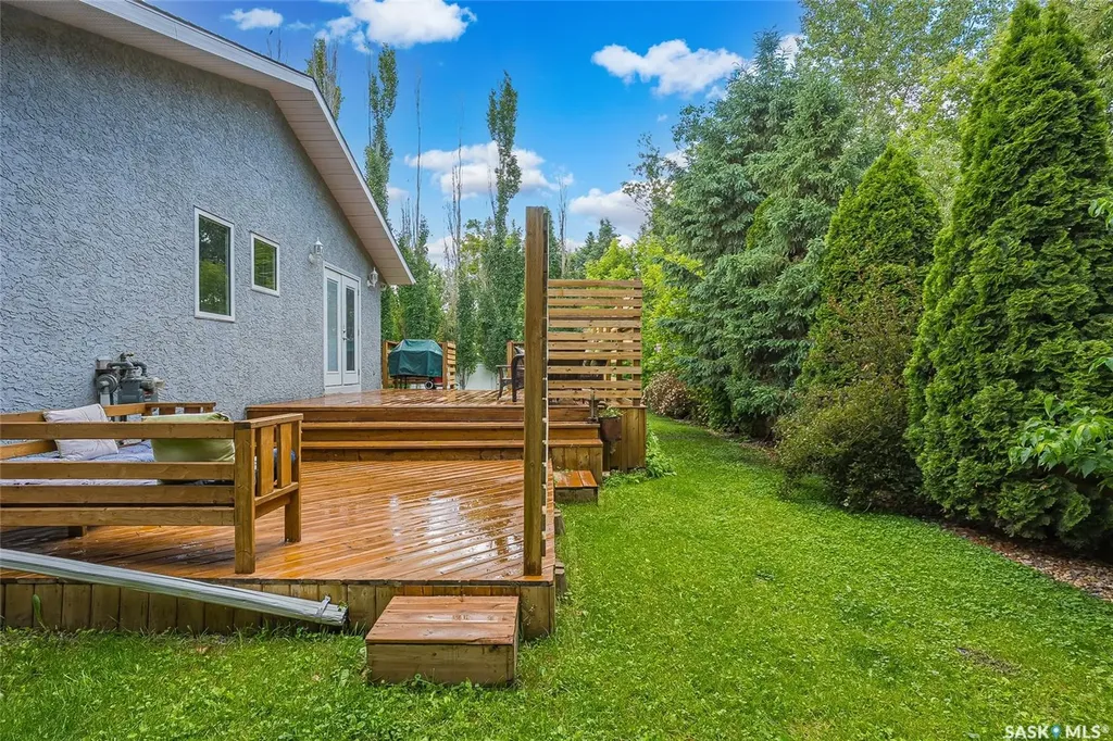 130 Strumm Terrace Saskatoon SK S7M 5V4