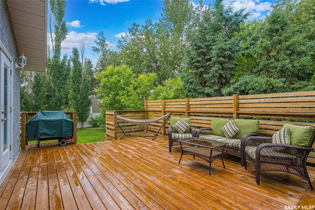 130 Strumm Terrace Saskatoon SK S7M 5V4