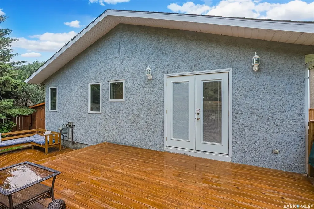 130 Strumm Terrace Saskatoon SK S7M 5V4