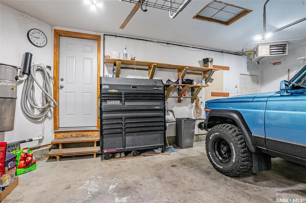 130 Strumm Terrace Saskatoon SK S7M 5V4