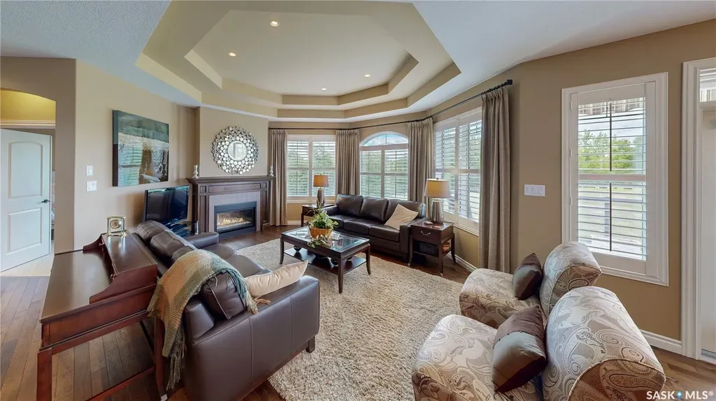 6064 Wascana Court Way Regina SK S4V 3E6
