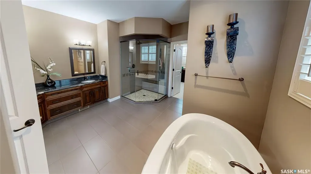 6064 Wascana Court Way Regina SK S4V 3E6
