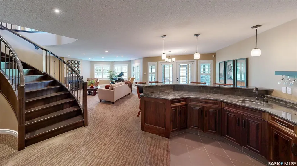 6064 Wascana Court Way Regina SK S4V 3E6