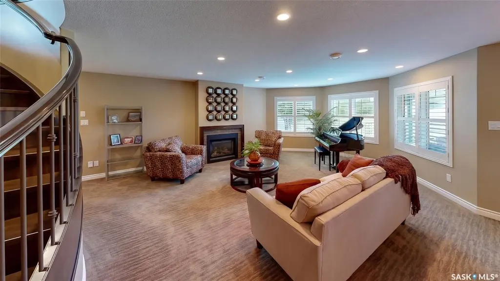 6064 Wascana Court Way Regina SK S4V 3E6