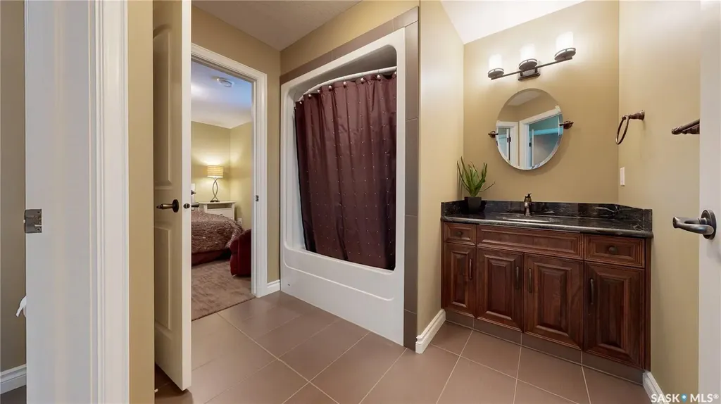 6064 Wascana Court Way Regina SK S4V 3E6