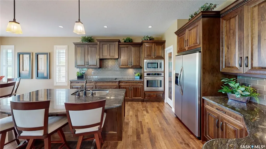 6064 Wascana Court Way Regina SK S4V 3E6