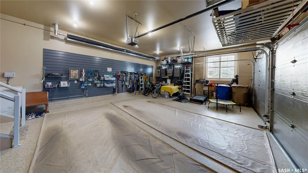 6064 Wascana Court Way Regina SK S4V 3E6