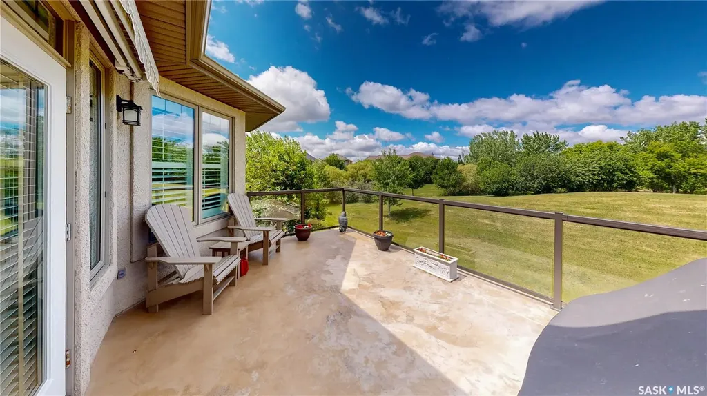 6064 Wascana Court Way Regina SK S4V 3E6