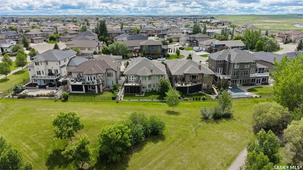 6064 Wascana Court Way Regina SK S4V 3E6