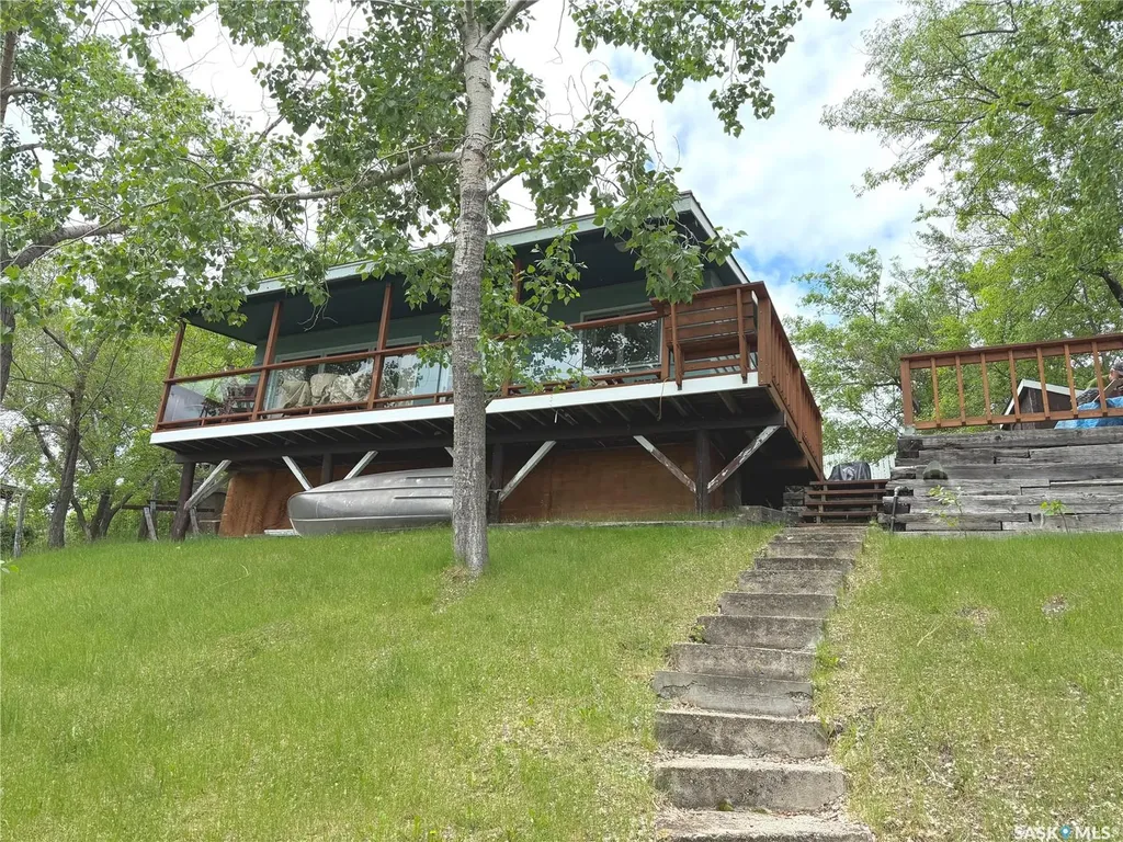 74 Taylor Street Katepwa Beach SK S0G 2K0
