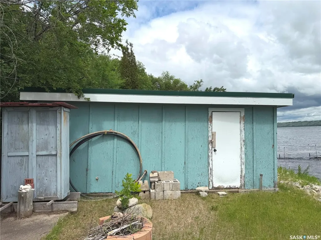 74 Taylor Street Katepwa Beach SK S0G 2K0