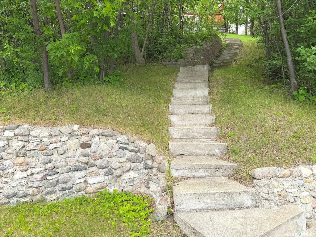 74 Taylor Street Katepwa Beach SK S0G 2K0