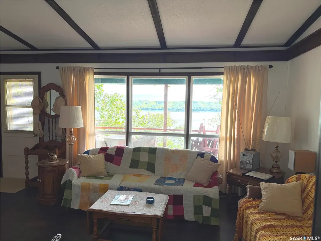 74 Taylor Street Katepwa Beach SK S0G 2K0
