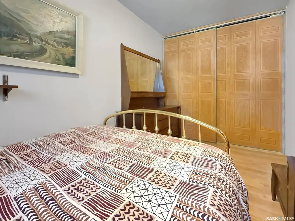 371 9th Avenue NW Swift Current SK S9H 1A8